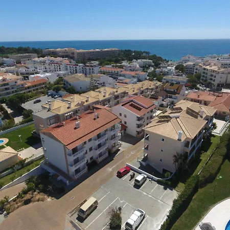 Cabrita * Olhos de Agua (Albufeira)