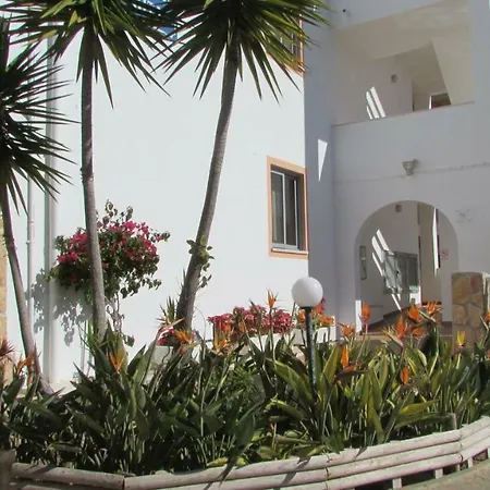 Cabrita Apartment