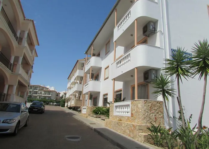 Cabrita Daire Olhos de Agua (Albufeira)